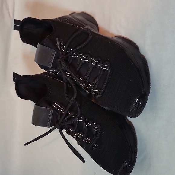 Mod Love Black Sequined Sneakers , Size 9. Worn Once - Picture 2 of 3